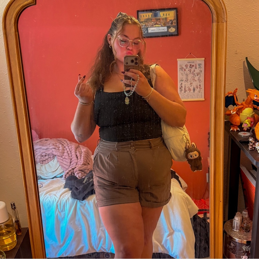 Meet your Posher, Emma